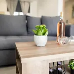 Hilltop Apartamento *